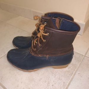 Lace Up Sperry Boots